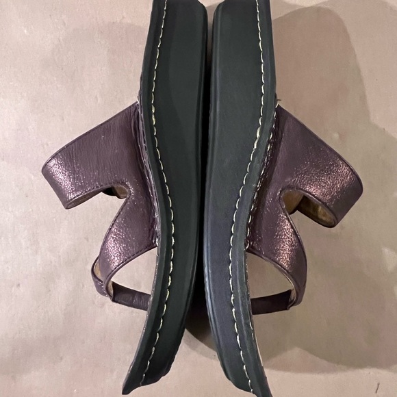 Alegria Shimmery Brown Genuine Leather Thong Strap Sandals Women’s Size 39 US 9 - Picture 3 of 9